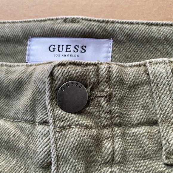 NEW GUESS Destroyed Skinny Denim Shorts SZ 27 - Picture 9 of 10